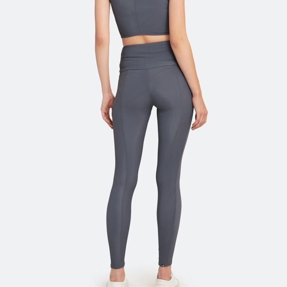 Onzie | Sweetheart Rib High Rise Legging Slate Grey - Picture 2 of 10